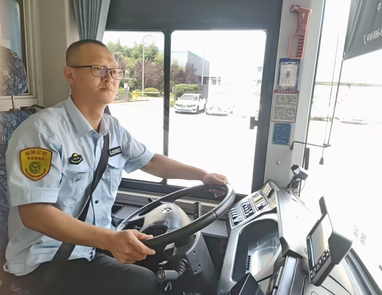 駕駛員：劉金祥1.png